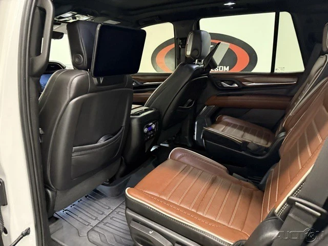 2023 GMC Yukon 5th Gen - Image 16 of 21