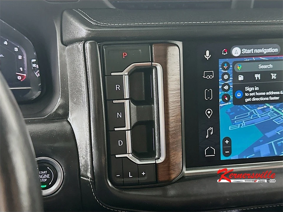 2023 GMC Yukon 5th Gen - Image 16 of 21