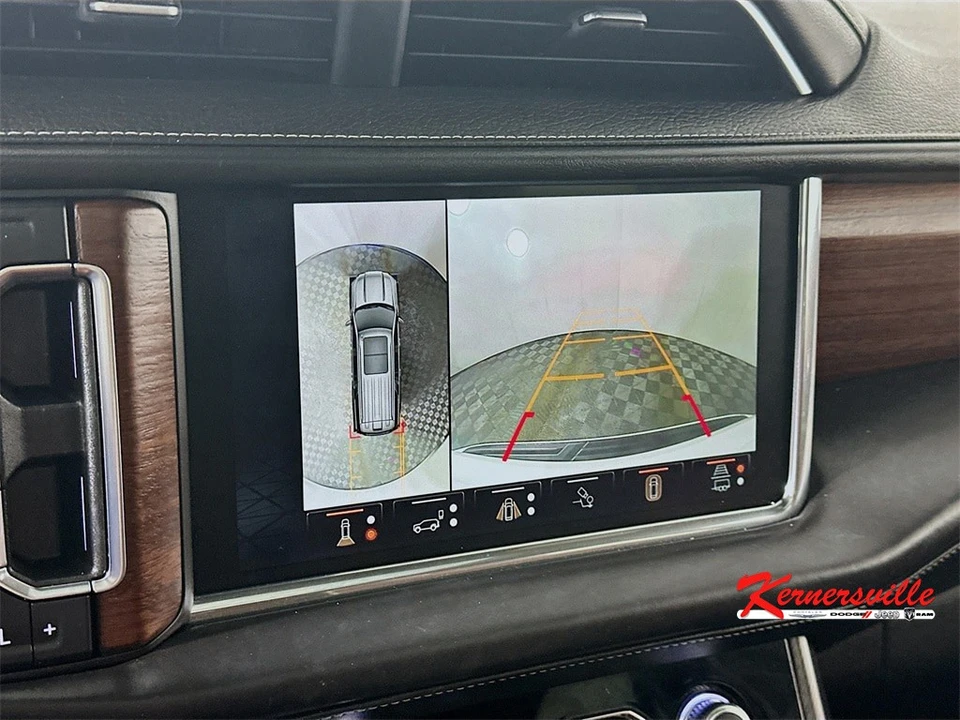 2023 GMC Yukon 5th Gen - Image 20 of 21