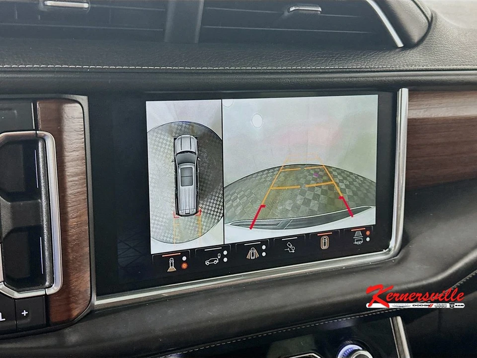 2023 GMC Yukon 5th Gen - Image 20 of 21