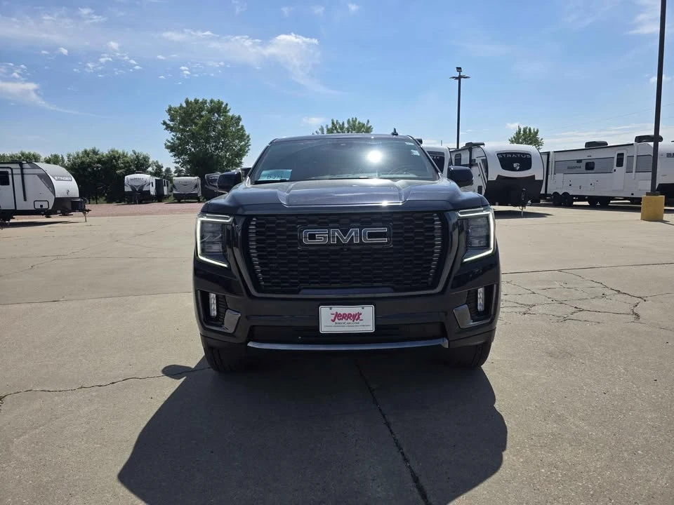 2023 GMC Yukon 5th Gen - Image 15 of 15