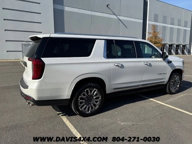 2023 GMC Yukon 5th Gen - Image 6 of 12