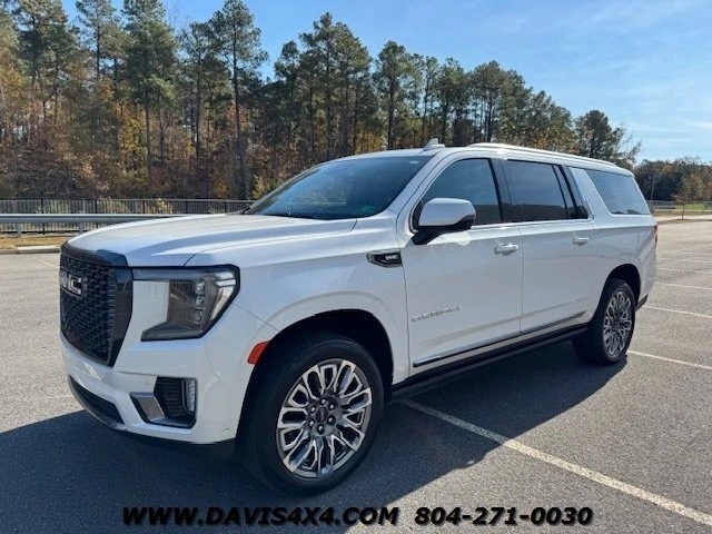 2023 GMC Yukon 5th Gen - Image 2 of 12