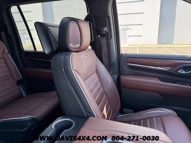 2023 GMC Yukon 5th Gen - Image 11 of 12