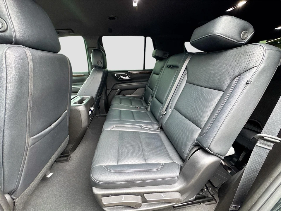 2023 GMC Yukon 5th Gen - Image 13 of 15
