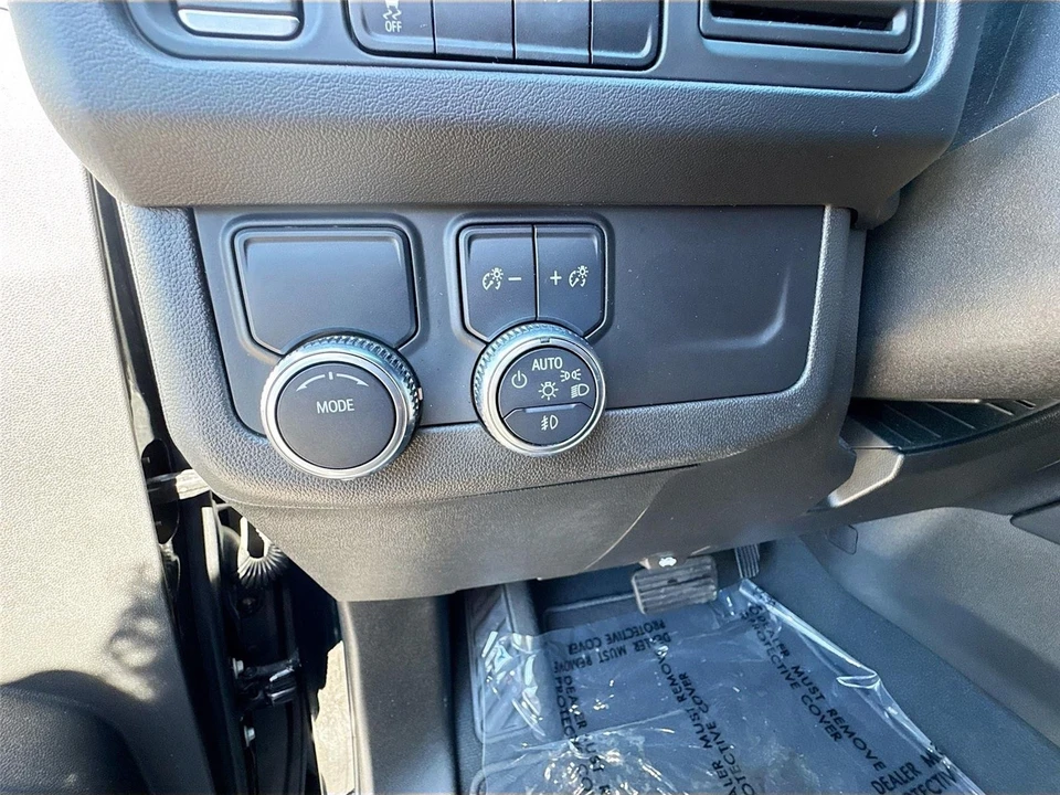 2023 GMC Yukon 5th Gen - Image 10 of 21