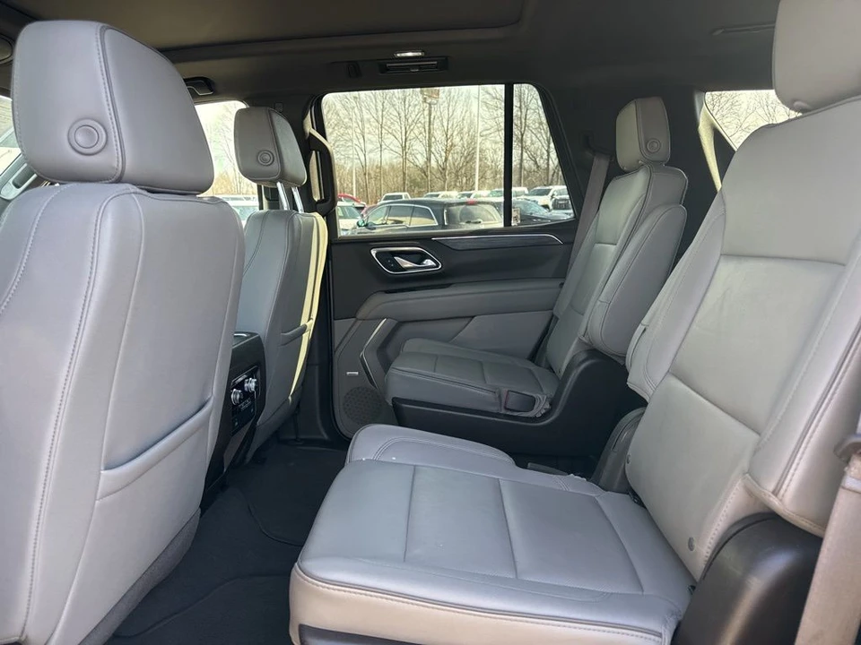 2023 GMC Yukon 5th Gen - Image 13 of 21