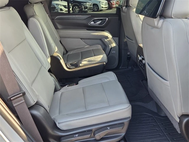 2023 GMC Yukon 5th Gen - Image 15 of 21