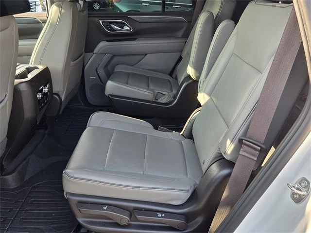 2023 GMC Yukon 5th Gen - Image 10 of 21