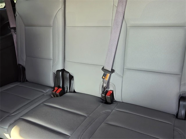 2023 GMC Yukon 5th Gen - Image 11 of 21