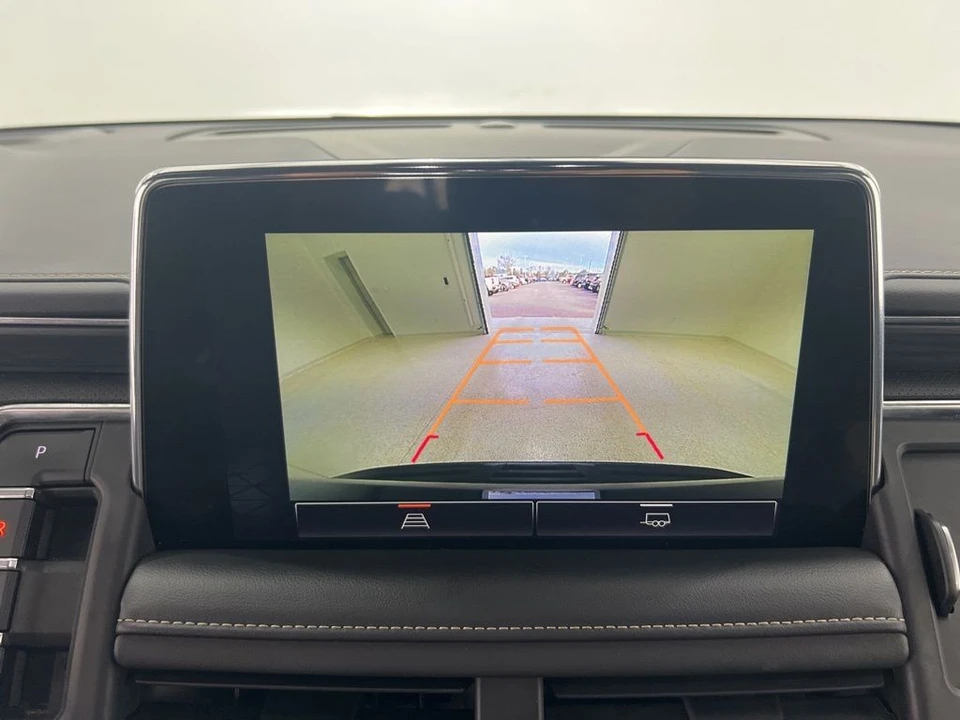 2023 GMC Yukon 5th Gen - Image 13 of 21