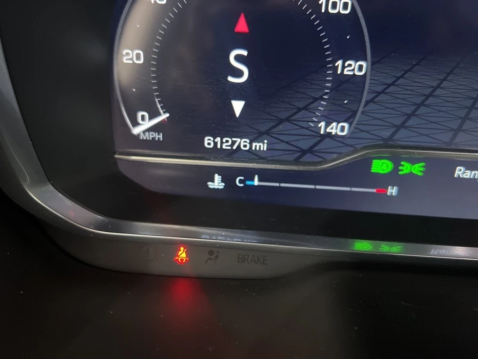 2023 GMC Yukon 5th Gen - Image 11 of 12