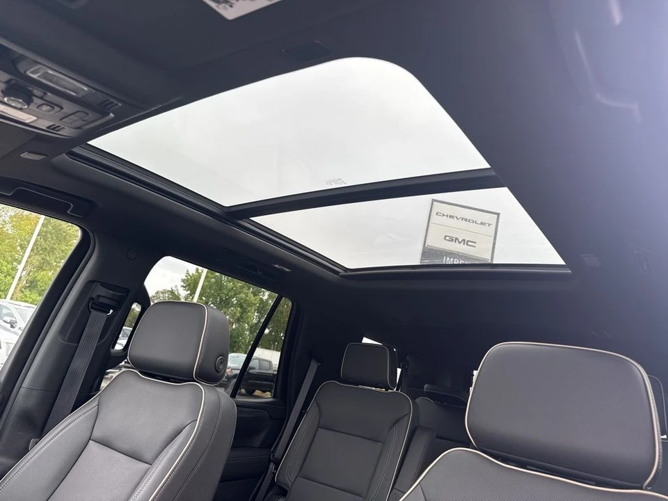 2023 GMC Yukon 5th Gen - Image 11 of 12