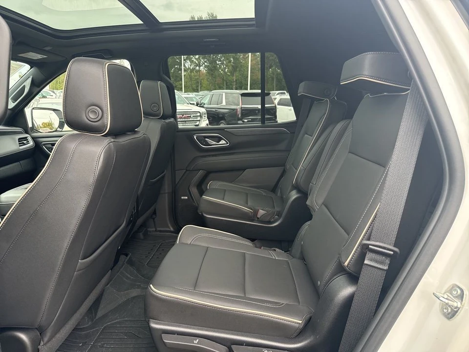 2023 GMC Yukon 5th Gen - Image 13 of 21