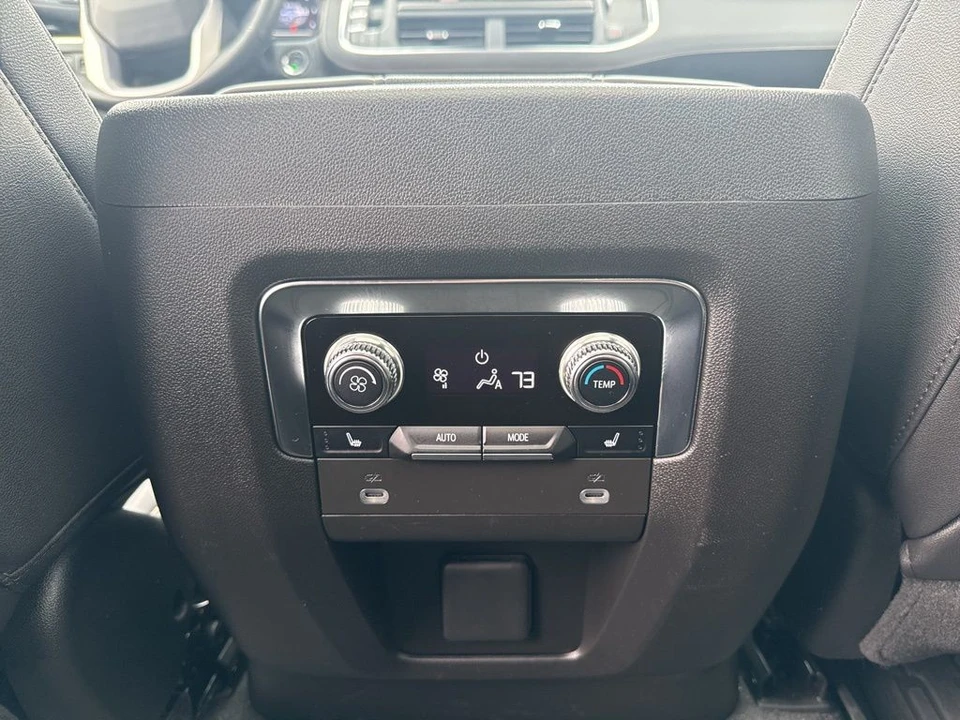 2023 GMC Yukon 5th Gen - Image 14 of 21