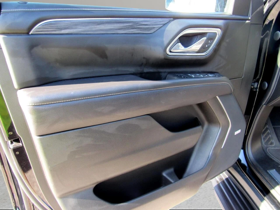 2023 GMC Yukon 5th Gen - Image 15 of 21