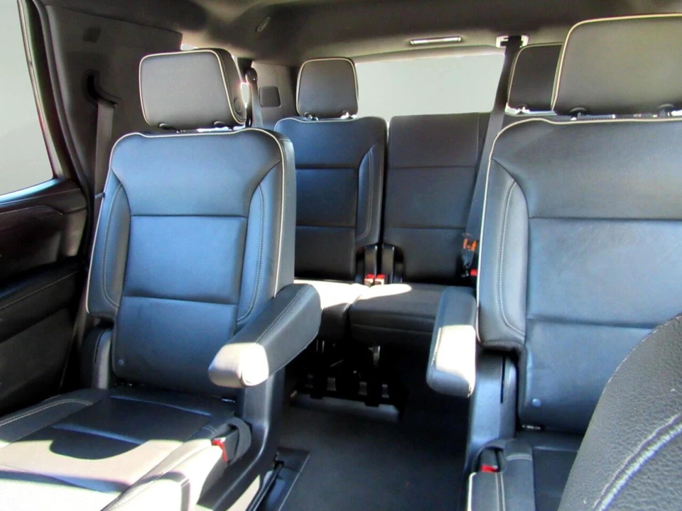 2023 GMC Yukon 5th Gen - Image 8 of 12