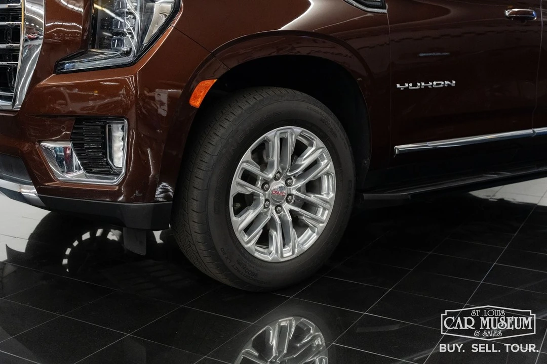 2023 GMC Yukon 5th Gen - Image 20 of 21