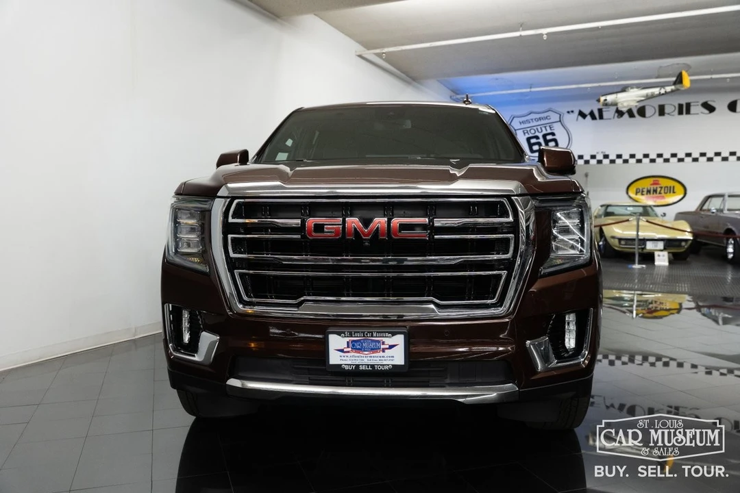 2023 GMC Yukon 5th Gen - Image 13 of 21
