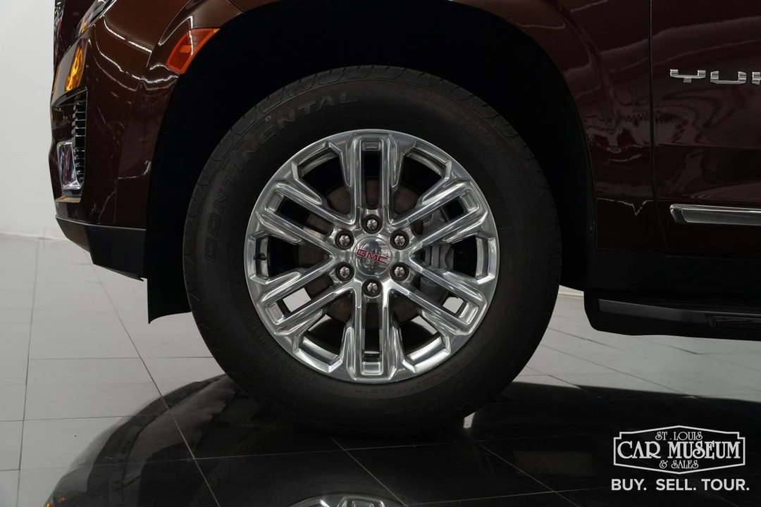 2023 GMC Yukon 5th Gen - Image 21 of 21