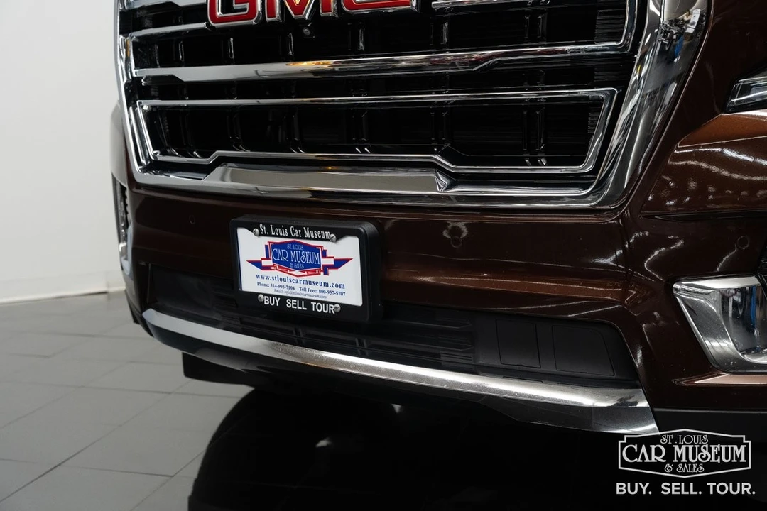 2023 GMC Yukon 5th Gen - Image 9 of 21