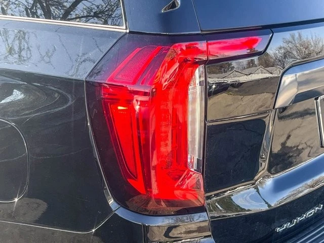 2023 GMC Yukon 5th Gen - Image 8 of 21