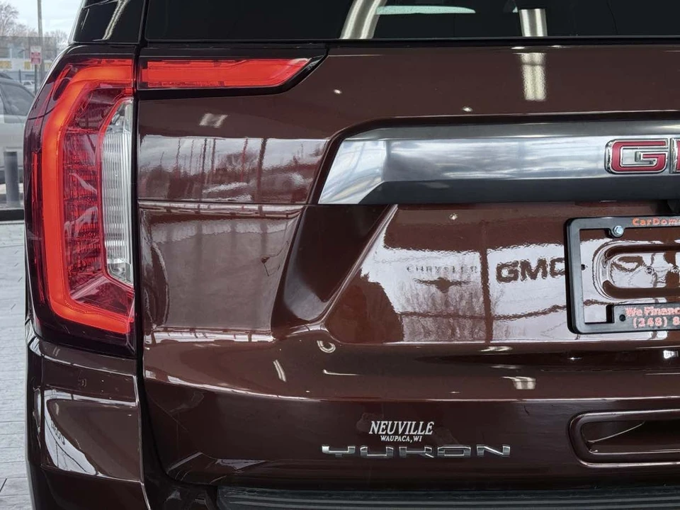 2023 GMC Yukon 5th Gen - Image 17 of 21