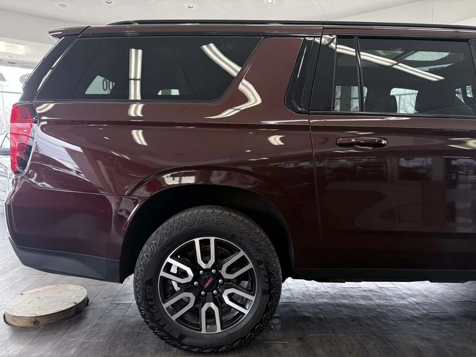 2023 GMC Yukon 5th Gen - Image 8 of 21