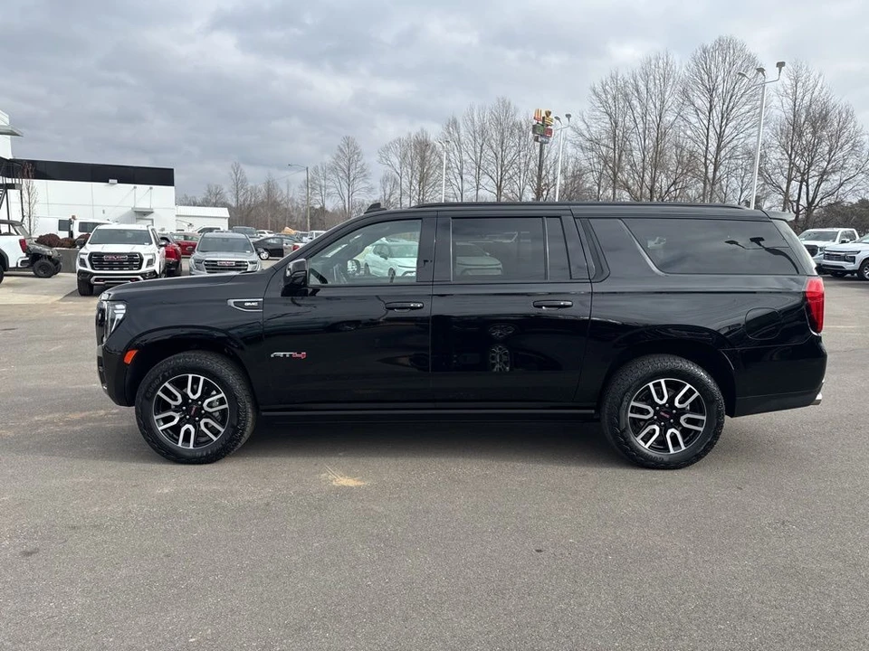 2023 GMC Yukon 5th Gen - Image 2 of 12