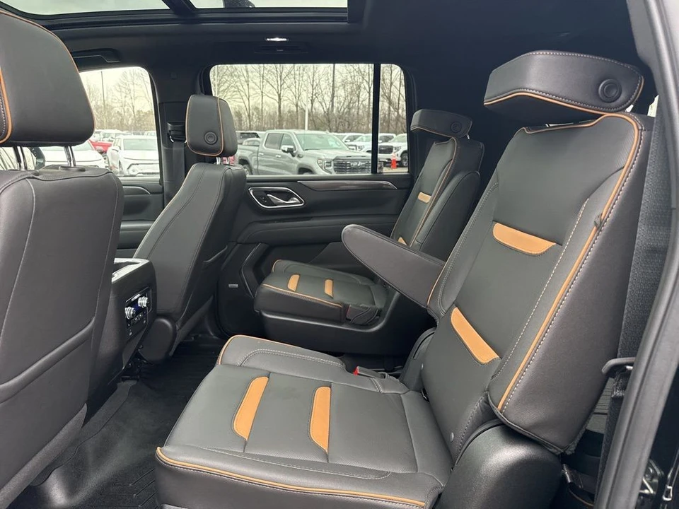 2023 GMC Yukon 5th Gen - Image 13 of 21