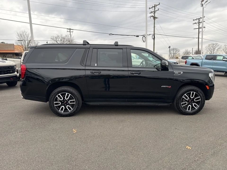 2023 GMC Yukon 5th Gen - Image 6 of 21