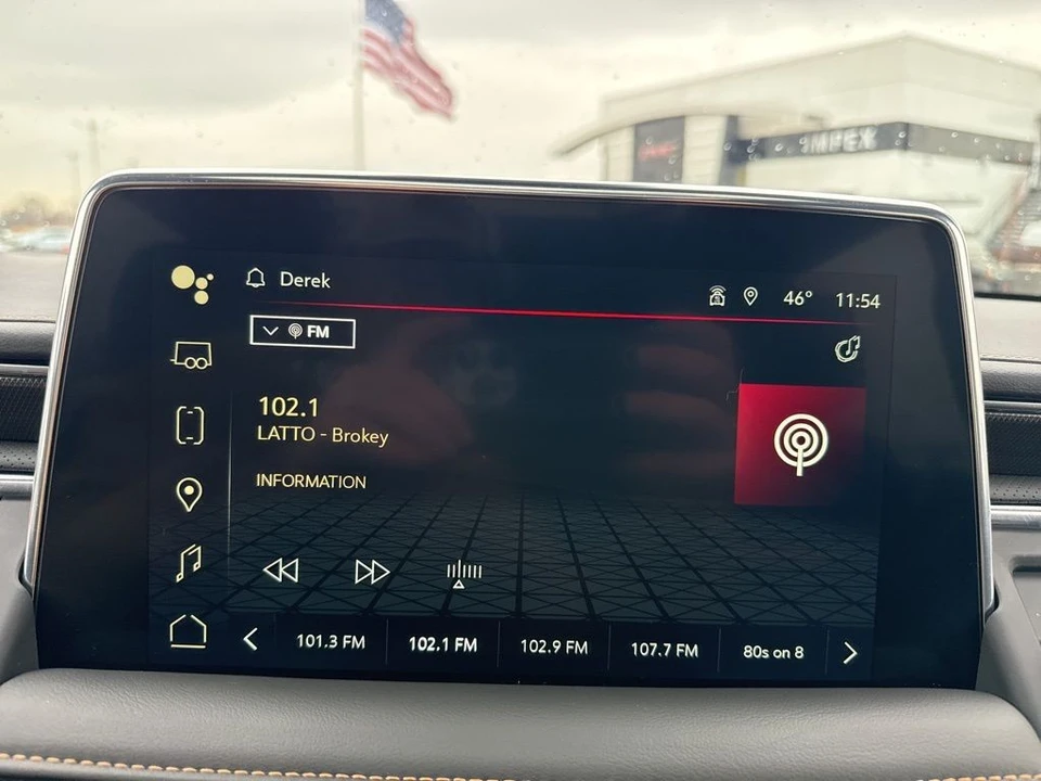 2023 GMC Yukon 5th Gen - Image 20 of 21