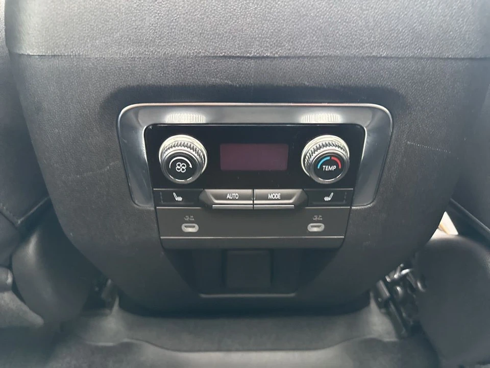 2023 GMC Yukon 5th Gen - Image 14 of 21