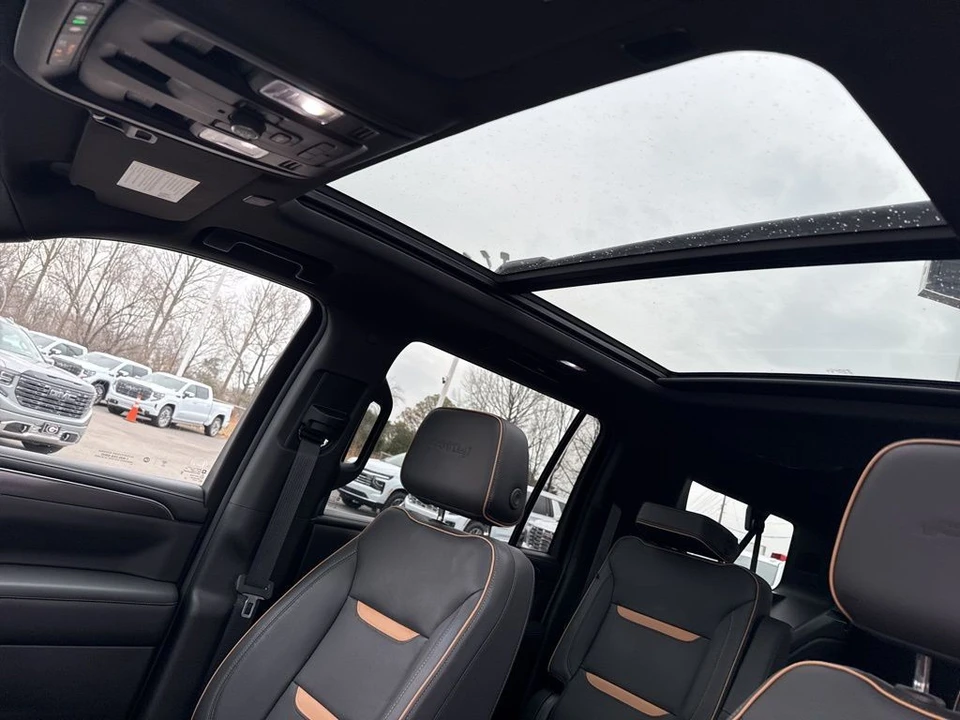 2023 GMC Yukon 5th Gen - Image 10 of 21