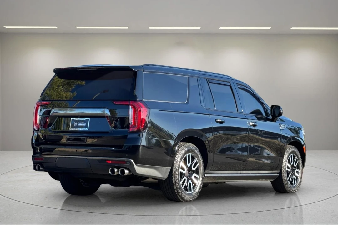 2023 GMC Yukon 5th Gen - Image 4 of 12