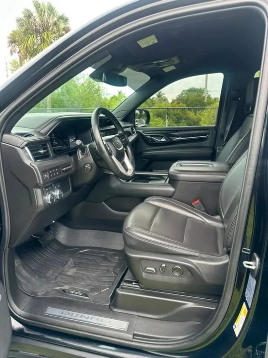 2023 GMC Yukon 5th Gen - Image 10 of 19