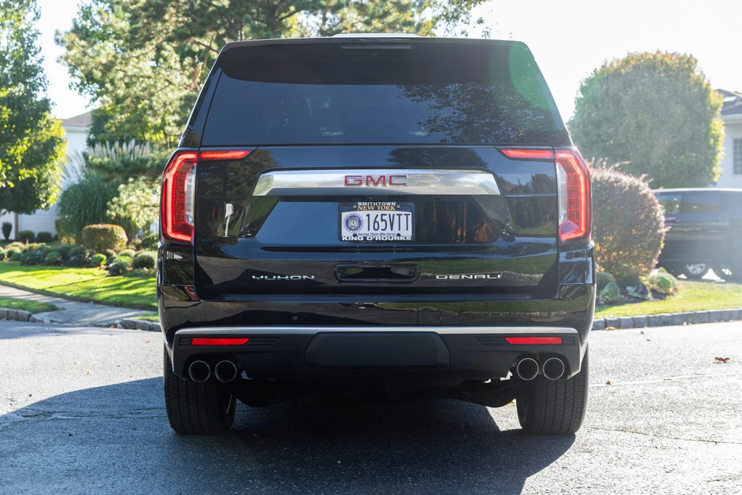 2023 GMC Yukon 5th Gen - Image 6 of 31