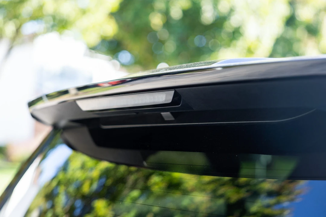 2023 GMC Yukon 5th Gen - Image 21 of 31