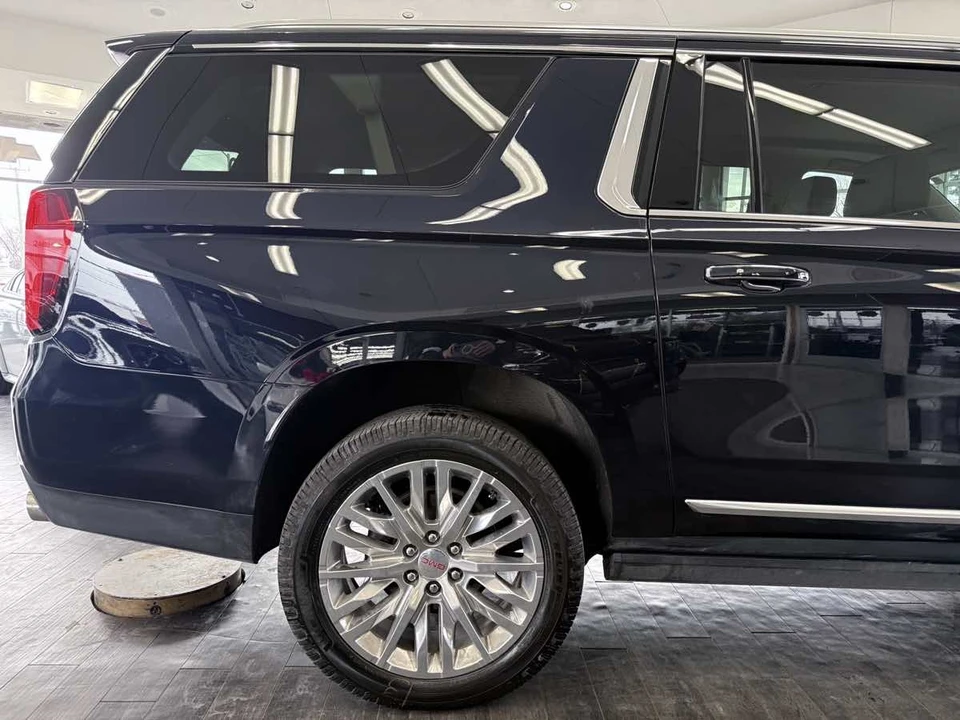 2023 GMC Yukon 5th Gen - Image 9 of 21