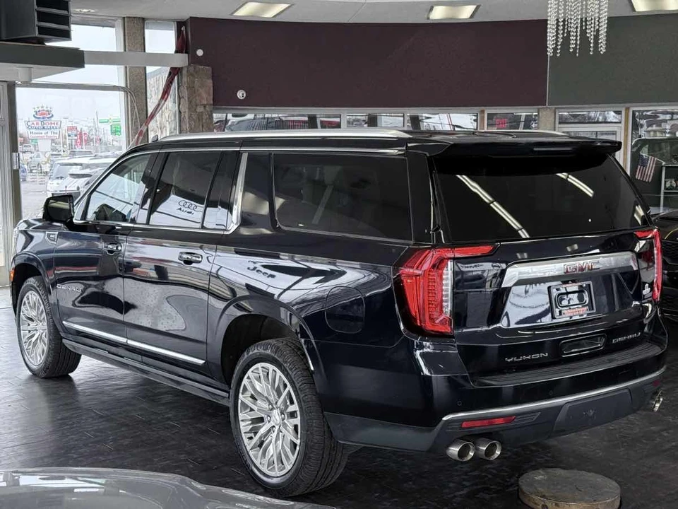 2023 GMC Yukon 5th Gen - Image 12 of 21