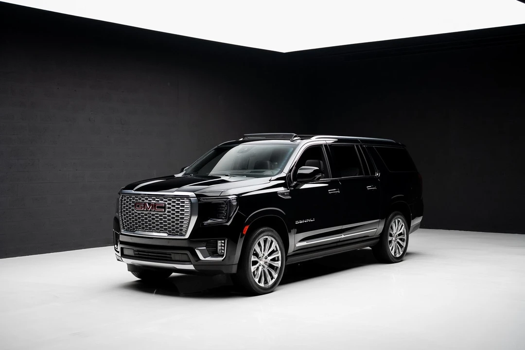 2023 GMC Yukon 5th Gen - Image 4 of 21