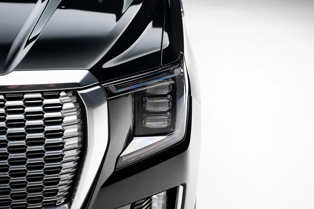 2023 GMC Yukon 5th Gen - Image 10 of 21