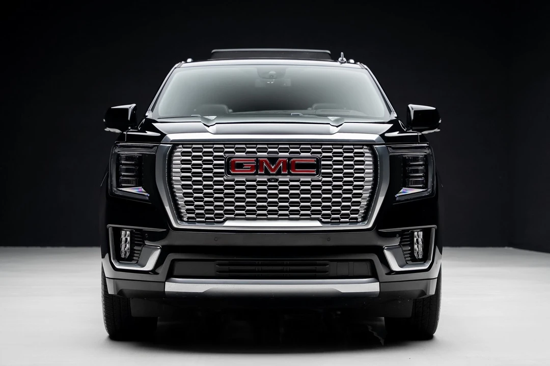 2023 GMC Yukon 5th Gen - Image 7 of 21