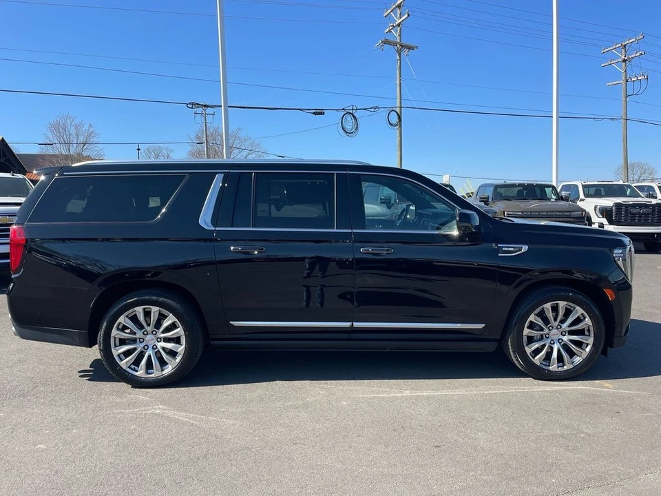 2023 GMC Yukon 5th Gen - Image 6 of 21