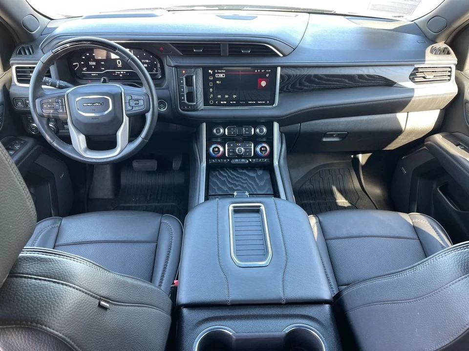 2023 GMC Yukon 5th Gen - Image 16 of 21