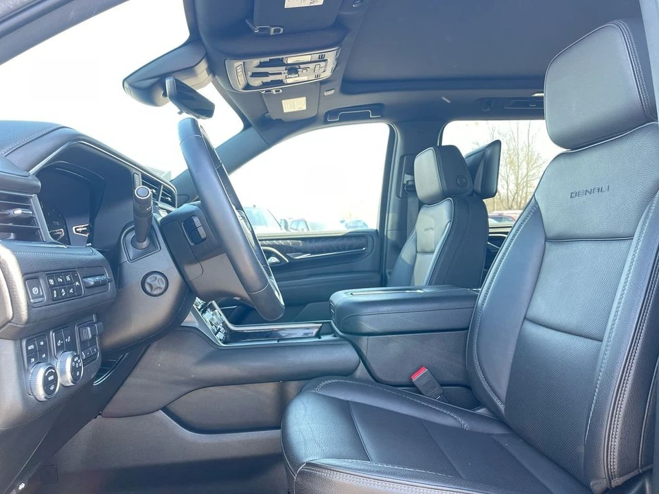 2023 GMC Yukon 5th Gen - Image 9 of 21