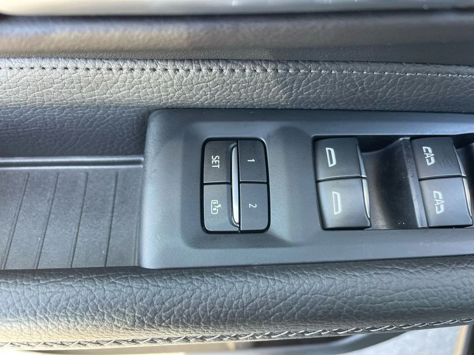 2023 GMC Yukon 5th Gen - Image 11 of 12