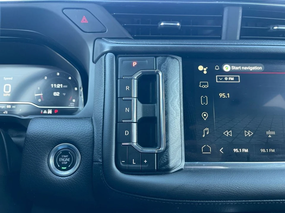 2023 GMC Yukon 5th Gen - Image 20 of 21