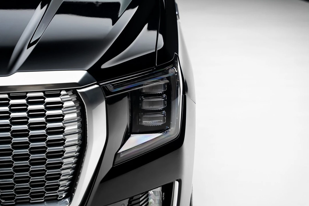 2023 GMC Yukon 5th Gen - Image 10 of 21