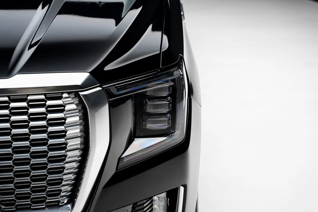 2023 GMC Yukon 5th Gen - Image 10 of 21